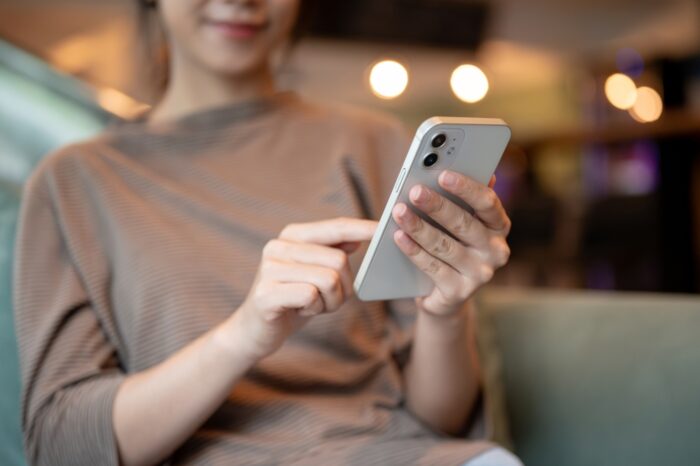 電話占いヴェルニで千花先生に無料で占ってもらうことは可能? 電話占いヴェルニで千花先生に無料で占ってもらうことは可能?